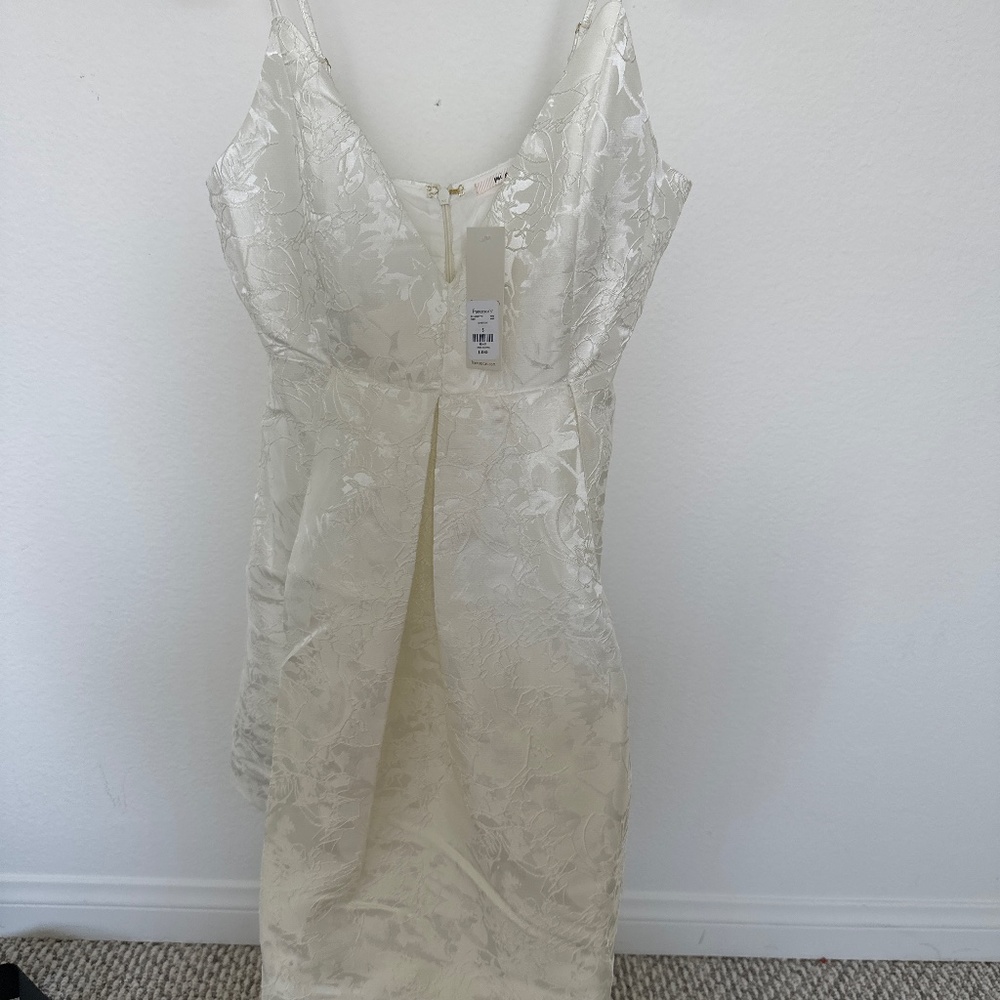 Francesca’s white dress